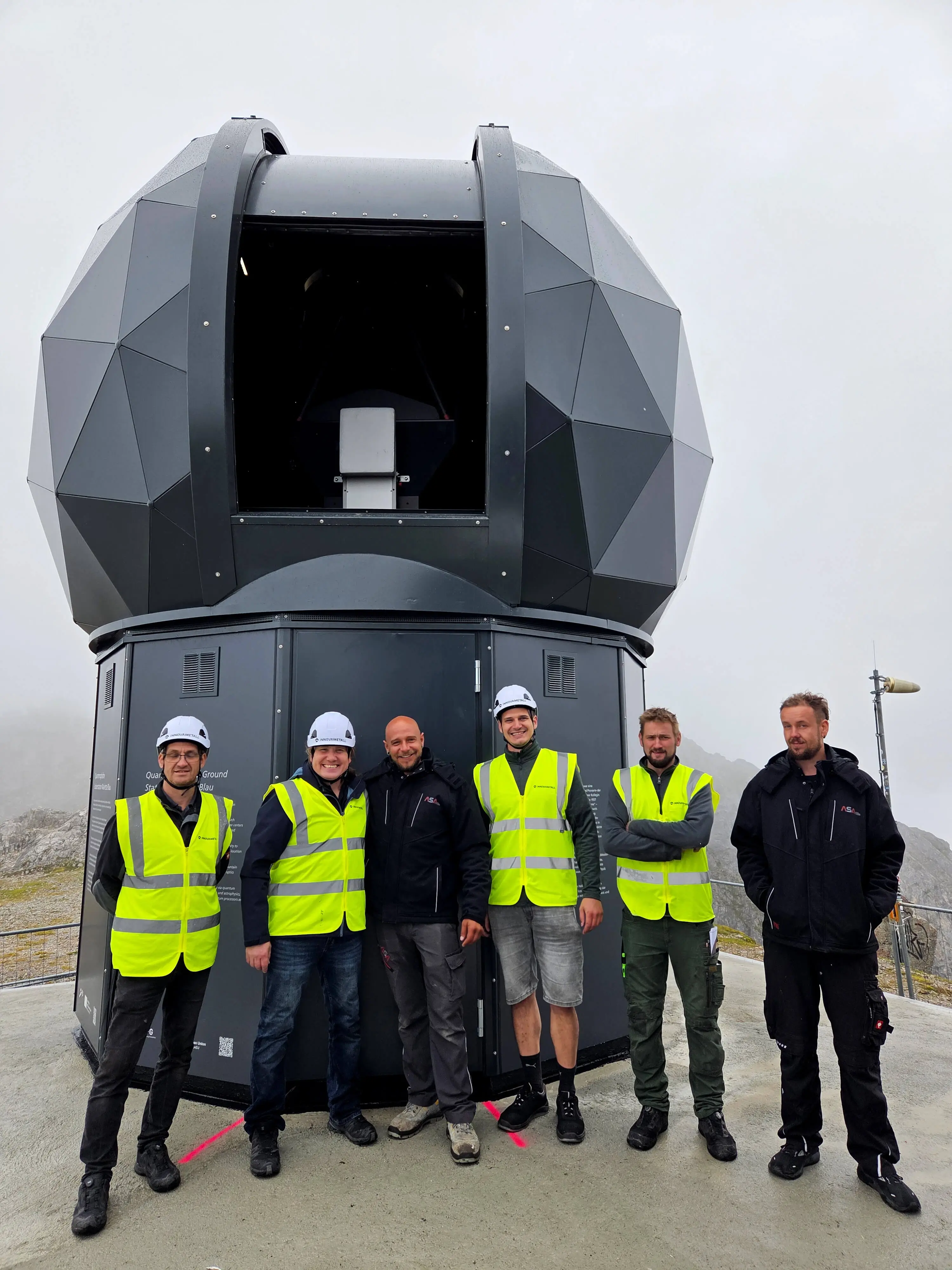 Ground station Marietta Blau Hafelekar Innsbruck Orbyx ground station INNOVAMETALL